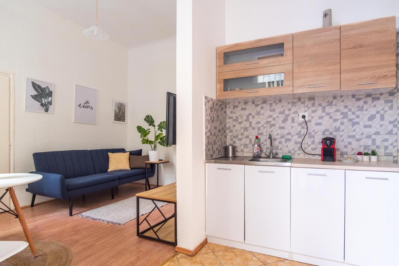Very Central 1-Br Apt With Patio Apartment บูดาเปสต์ ภายนอก รูปภาพ